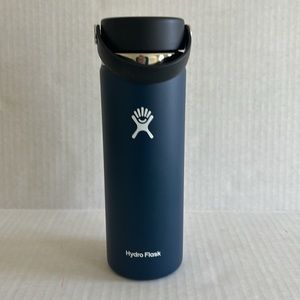 NWOT- Hydro Flask 20 oz with Flex Sip Lid. Indigo Blue